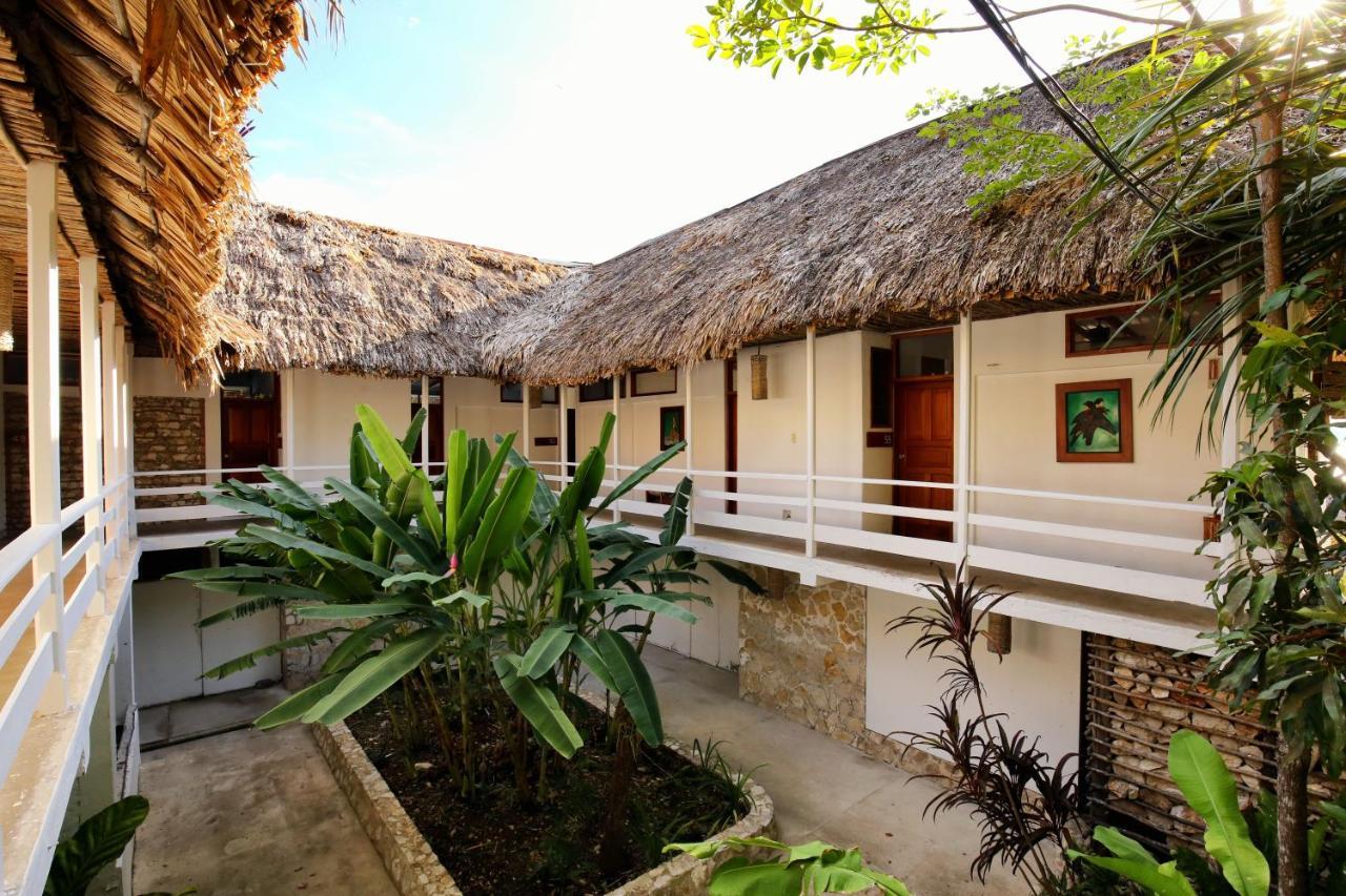 Hotel Maya Internacional ฟลอเรส ภายนอก รูปภาพ