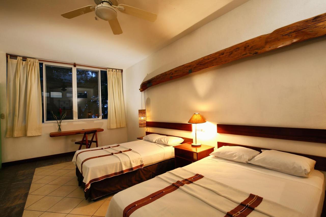 Hotel Maya Internacional ฟลอเรส ภายนอก รูปภาพ