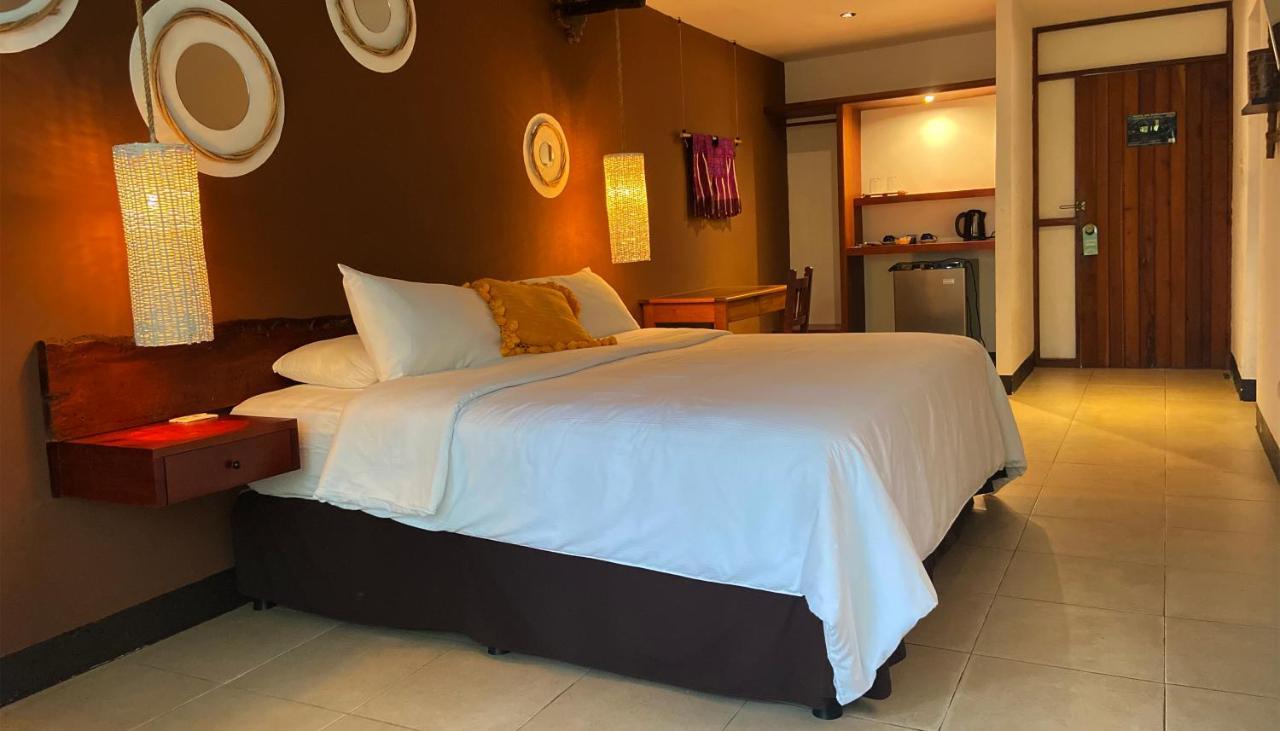 Hotel Maya Internacional ฟลอเรส ภายนอก รูปภาพ
