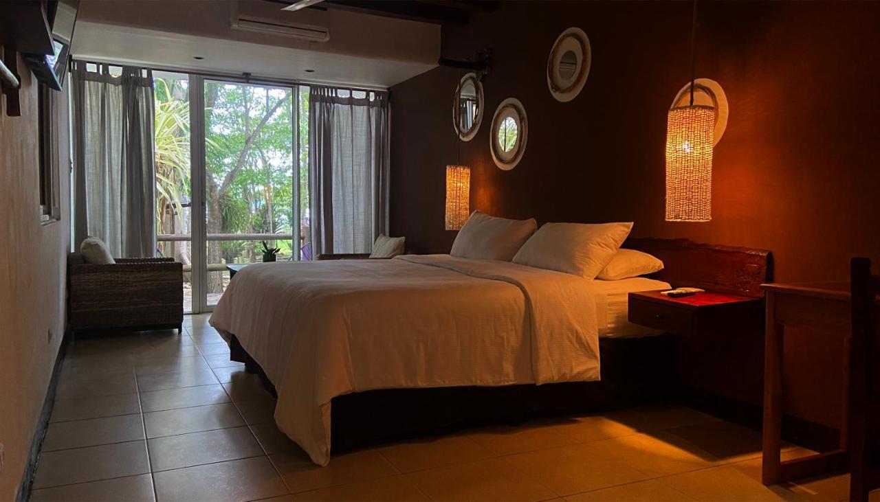 Hotel Maya Internacional ฟลอเรส ภายนอก รูปภาพ