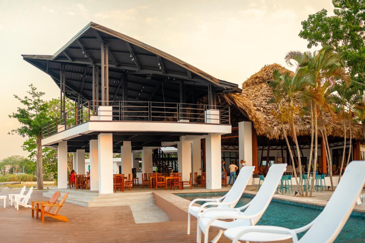 Hotel Maya Internacional ฟลอเรส ภายนอก รูปภาพ
