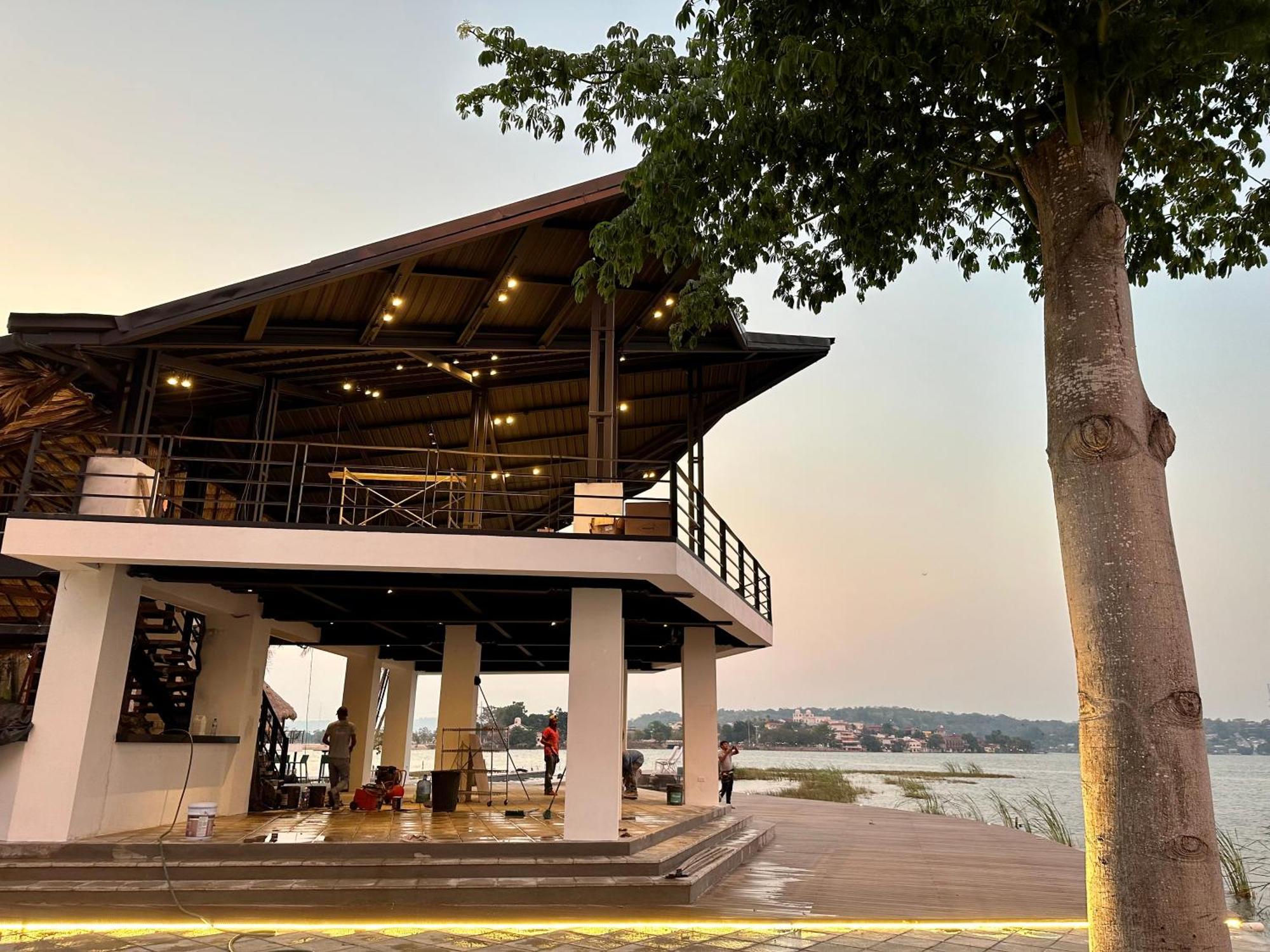 Hotel Maya Internacional ฟลอเรส ภายนอก รูปภาพ