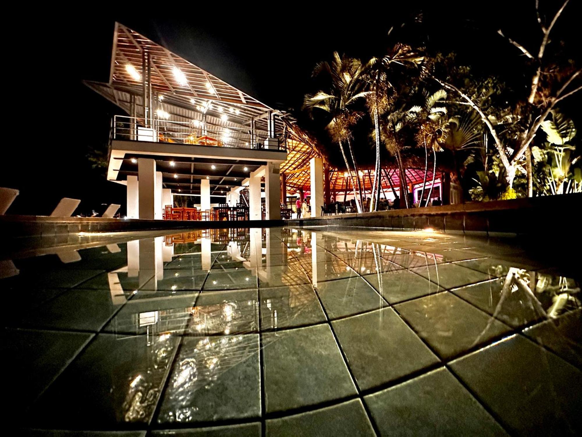 Hotel Maya Internacional ฟลอเรส ภายนอก รูปภาพ