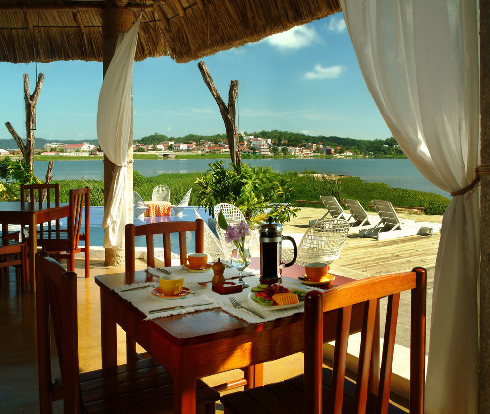 Hotel Maya Internacional ฟลอเรส ภายนอก รูปภาพ