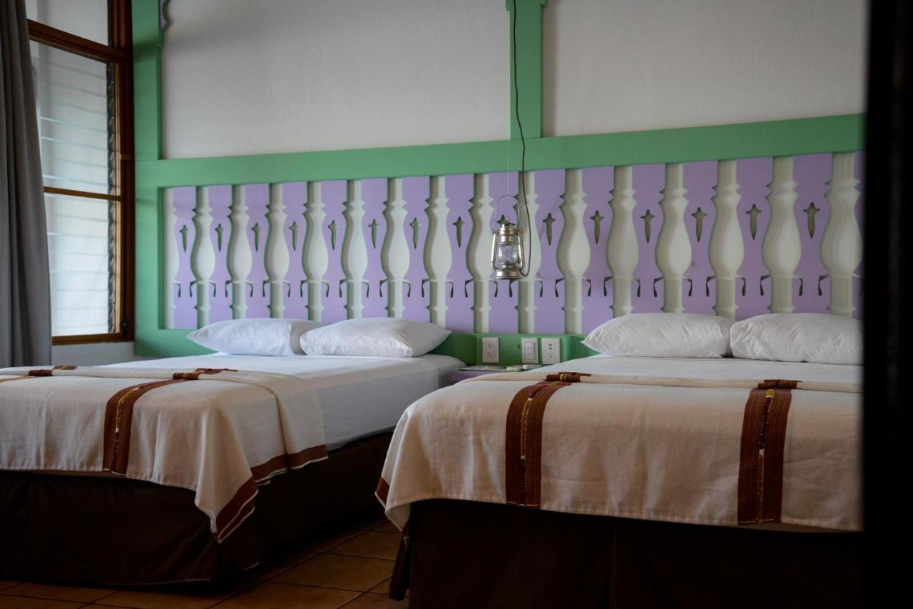 Hotel Maya Internacional ฟลอเรส ภายนอก รูปภาพ